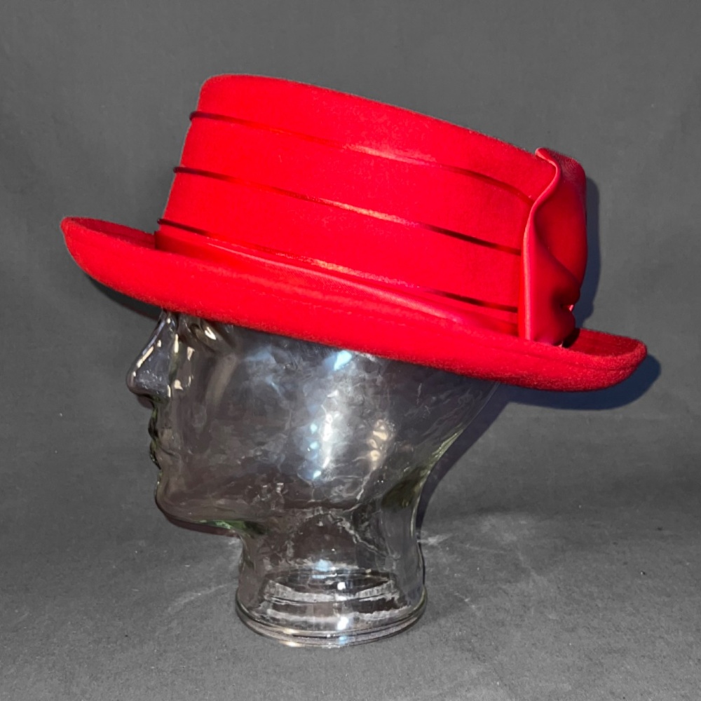 Reversible Red Hat - Picture 2 of 10
